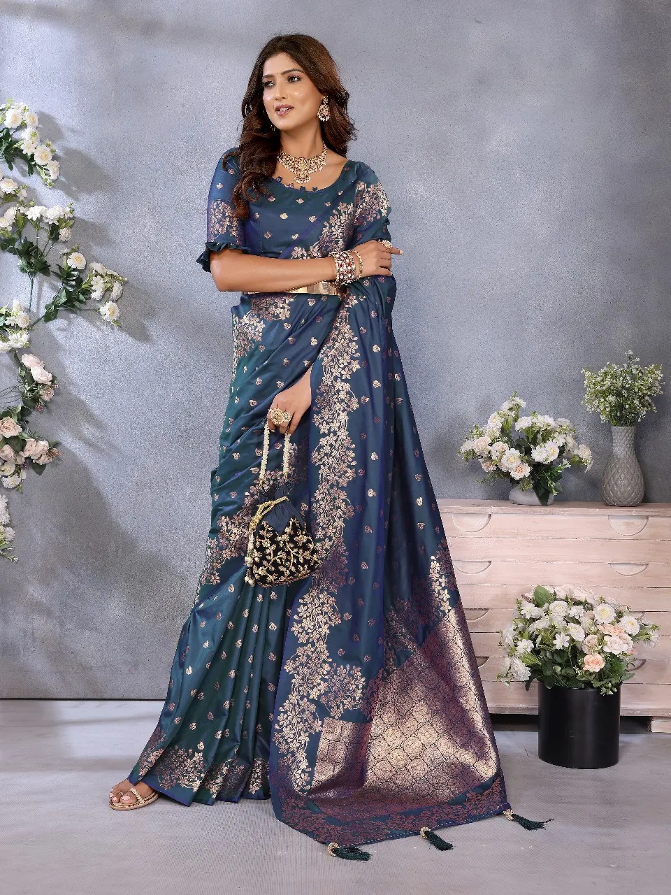 Banarasi silk saree - Image 2 in Surat